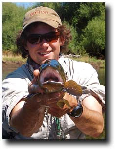 Fly Fishing Andes Guide with a Malleo River Brown